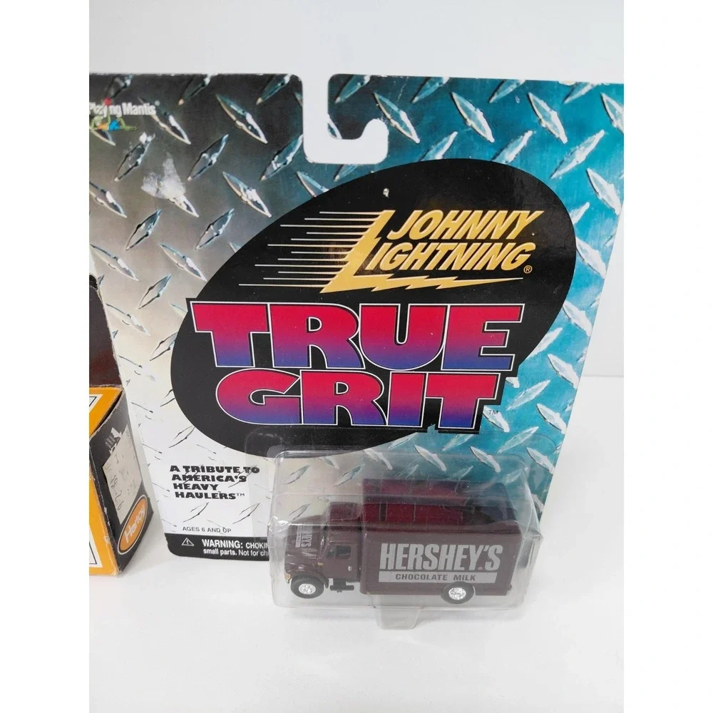 Set‎ of 2 Hershey's Die Cast Metal Collector Trucks VTG